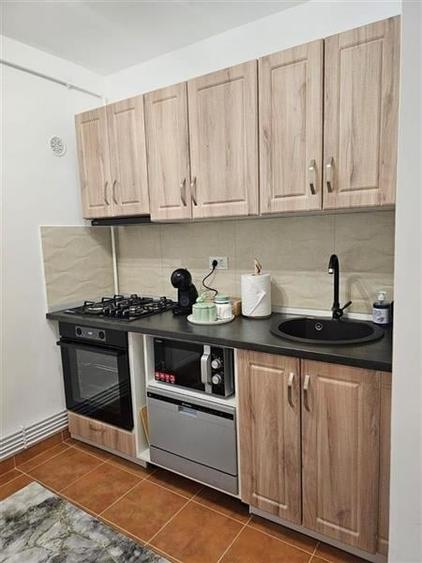 Decomandata, mobilat si echipata, rezidential/ investitional cu preluare busines - 2