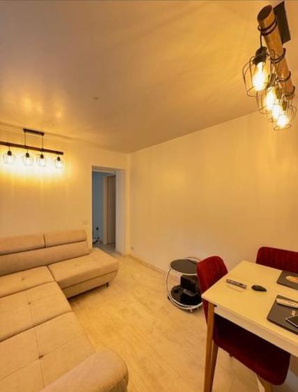 Valu Traian , casa cu teren si livada - 5