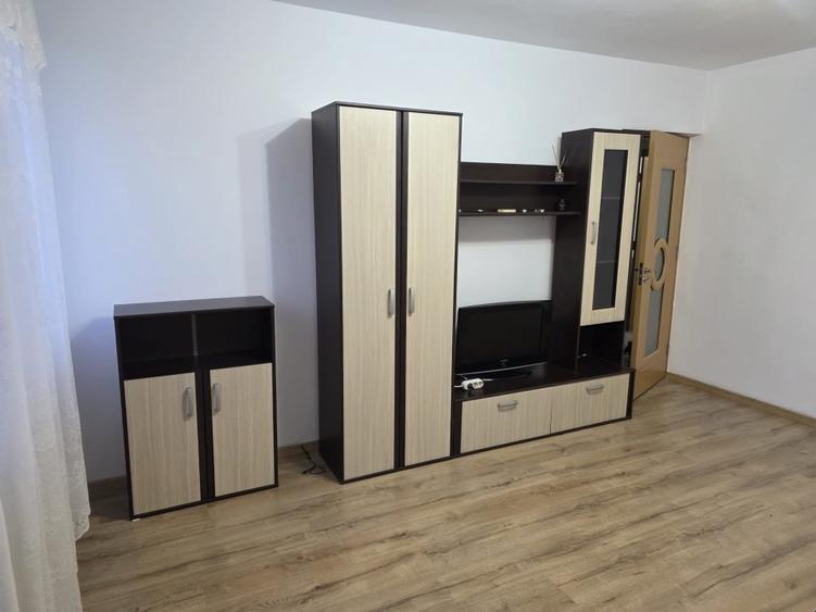 De vanzare apartament 2 camere Dimitrie Cantemir - 1