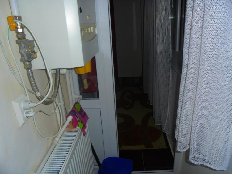 Vand sau inchiriez apartament 2 camere dec.  Deva, Balcescu, etaj 3, mobilat - 5