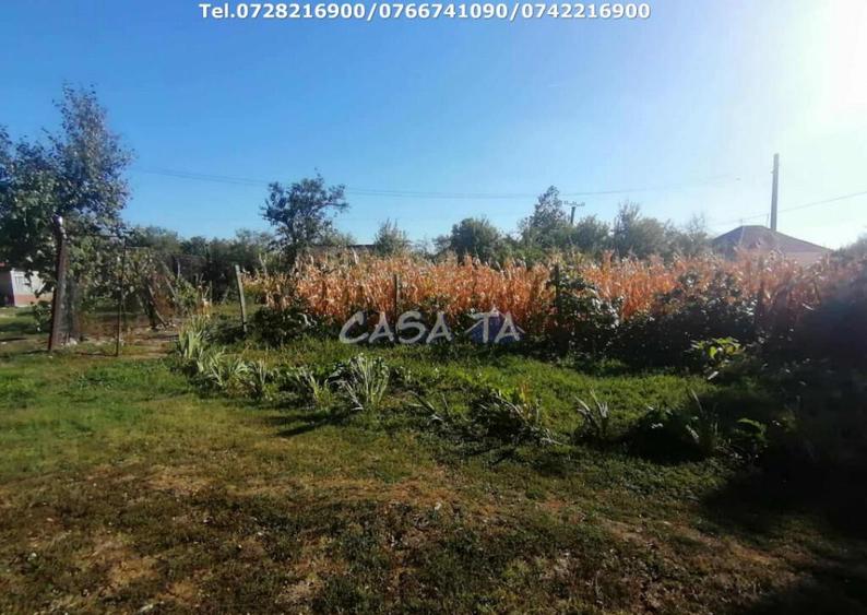 Casa situata in Bumbesti Pitic - Carligei - 8