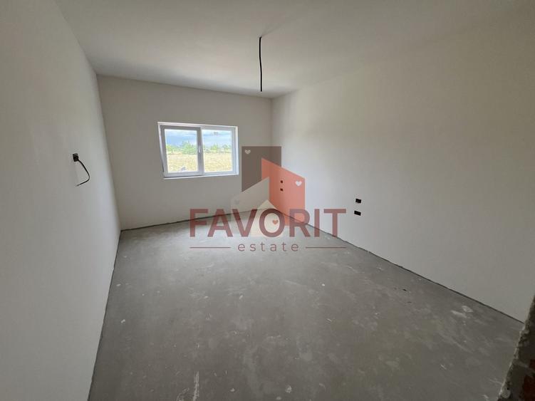 Duplex cu 4 camere cu Canalizare în Chișoda