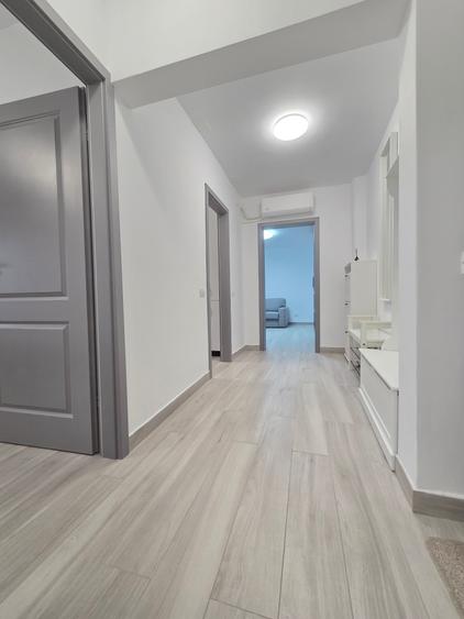 Titulescu, Piata Victoriei, Dr. Felix - 8