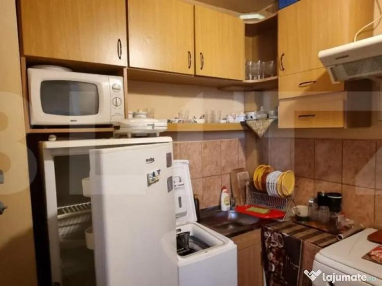 Garsoniera, 27 mp , zona M17 - 7