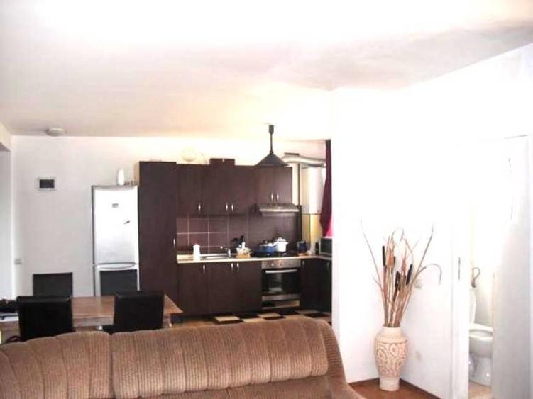 Apartament nou cu 4 camere decomandate, confort sporit, 100 mp, etajul 2, finisat modern, in Borhanc - 3