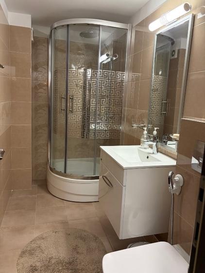 Vanzare 2 camere - 13 Septembrie - Botorani - 14