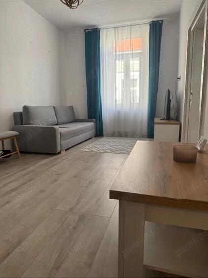 inchiriez apartament situoat in centru vechi linga restaurantul ursu carpatin - 2
