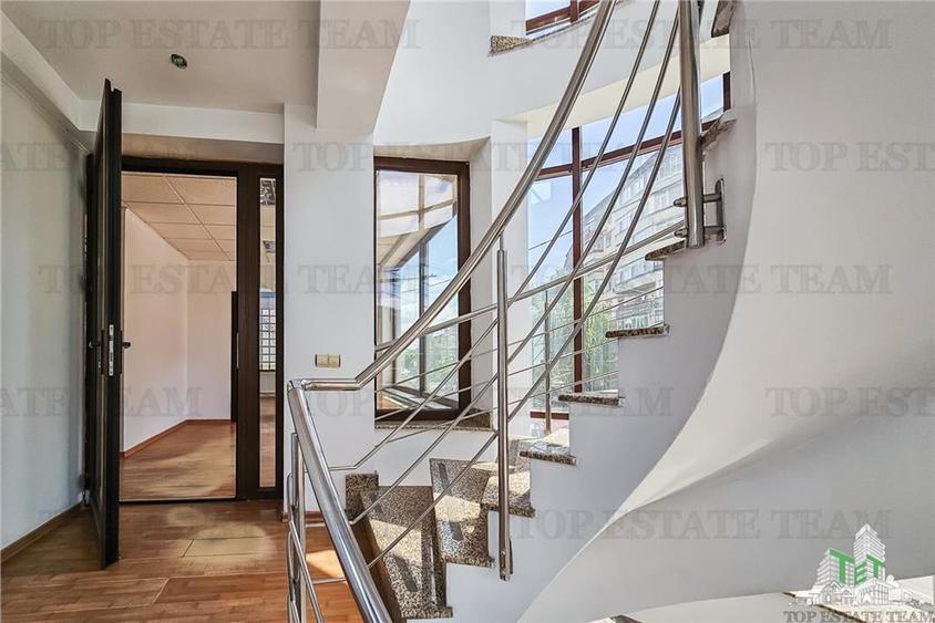 Cladire Targoviste de inchiriat, optim birouri, cabinete medicale - 13