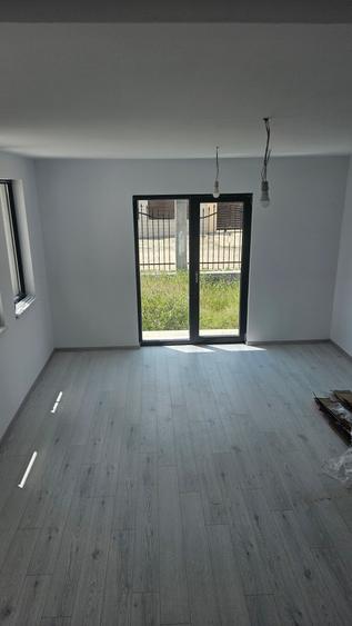 Duplex pe strada Fluturilor 110000+TVA - 3