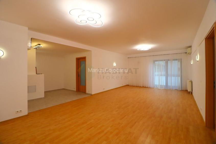 Proaspat igienizat, spatios, parcare subterană Proaspat igienizat, spatios, parcare subterană