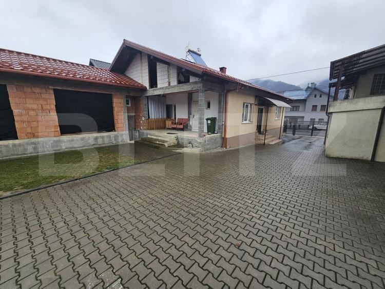 Casă individuală cu 5 camere cu Canalizare în Năsăud