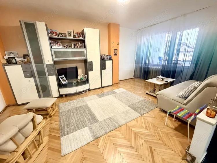 Apartament cu 3 camere, complet utilat gata de mutare,Cugir,langa piata mica - 1