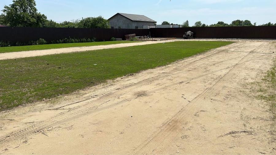 Teren Peris Burias - 4