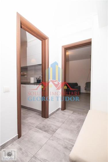 Apartament 2 camere total decomandat + parcare privata, Str. Acvilei 4 - 8