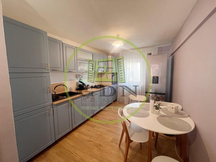 Apartament 3 camere, cartier Brazda lui Novac, zona Guliver - 4