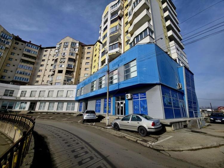 Spațiu comercial de 828 mp de vânzare în zona 1 Mai - 21