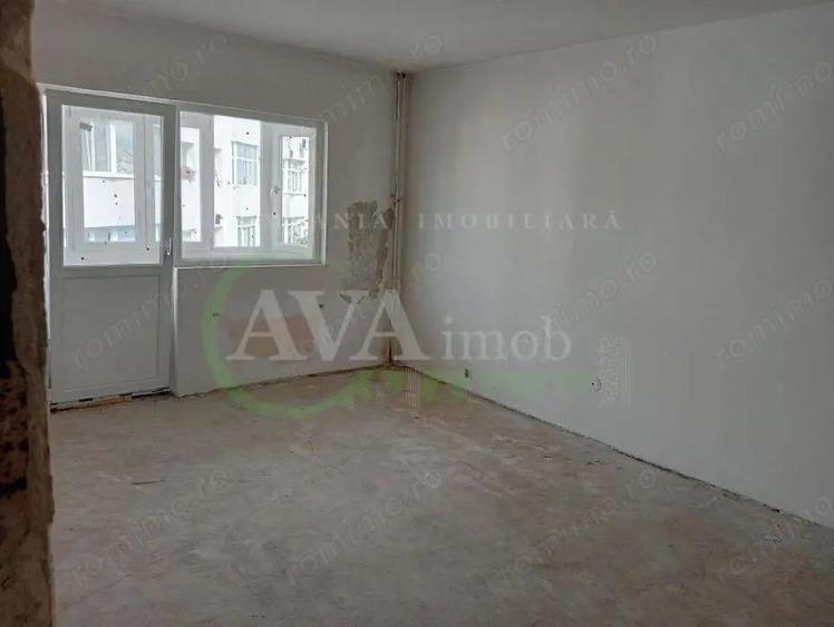Apartament 3 camere decomandat zona Nord - 6