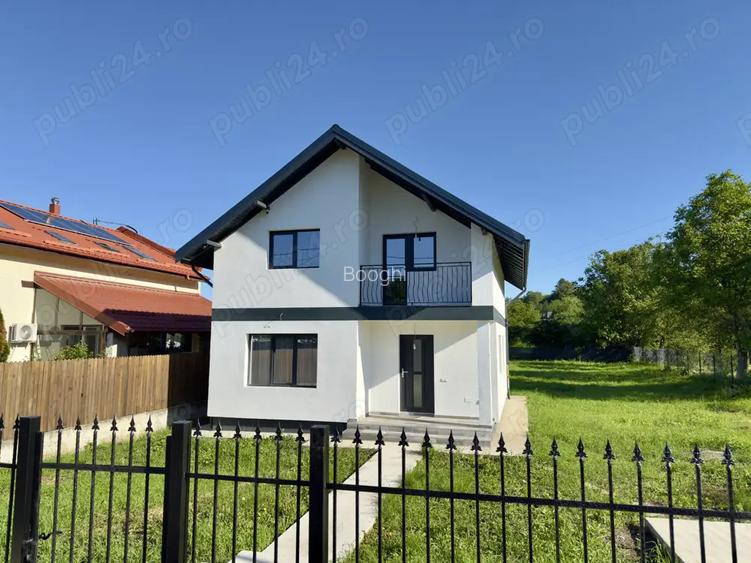 Vand Schimb casa noua cu apartament in Campina Vand Schimb casa noua cu apartament in Campina