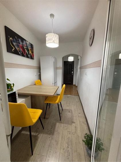 inchiriez apartament 1 camera - 2