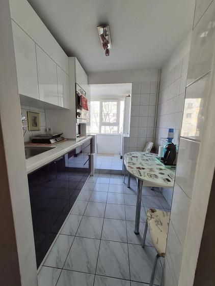 Apartamnet cu 3 camere - Titan - 1