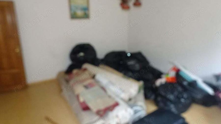 Vand casa in Deva, zona Aurel Vlaicu D+P+E, constructie din anul 2010 din BCA - 3