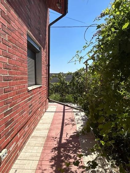 Vanzare Urgenta Vila  Frumusani - 200 mp - teren 1100 mp - mobilat, utilat - Pre - 8