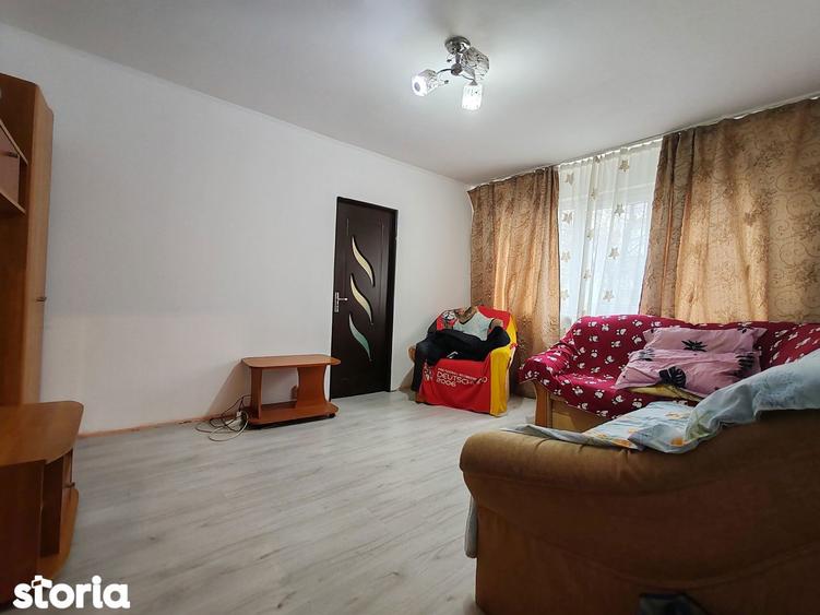 Apartament 2camere Nord/Negru Voda, etaj 1, centrala, balcon inchis - 1