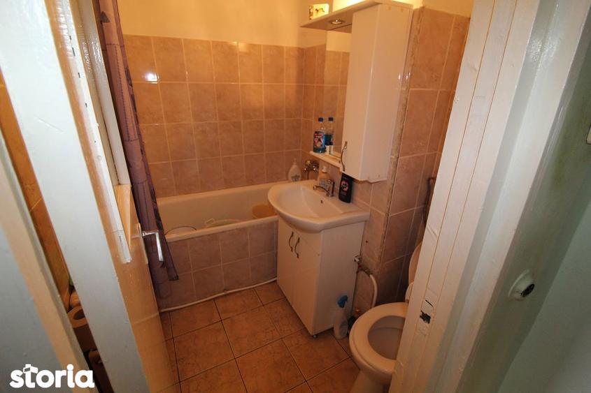 Vand apartament cu 3 camere in Calan, Central-Str.Traian, etaj 2... - 5