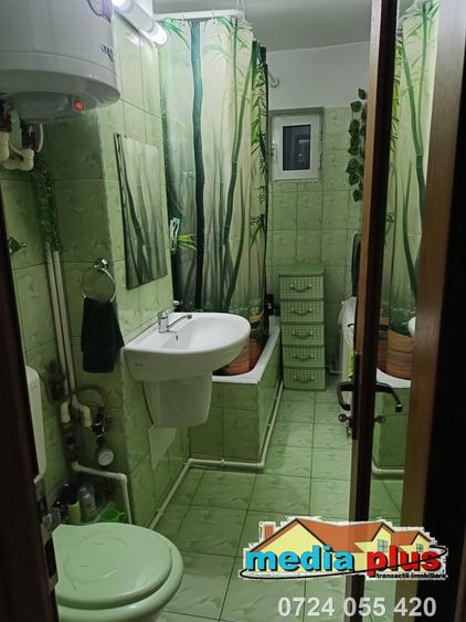 De vânzare – apartament cu 3 camere, Tiglina II, str. Doja - 9