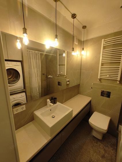 IN UNIRII de inchiriat apartament 2 camere - 2