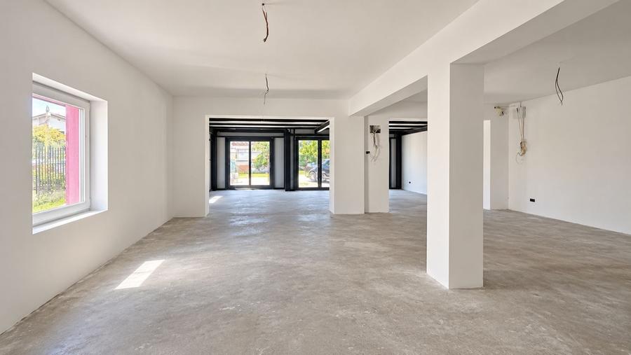 Spațiu comercial, de 90 mp, în Giroc