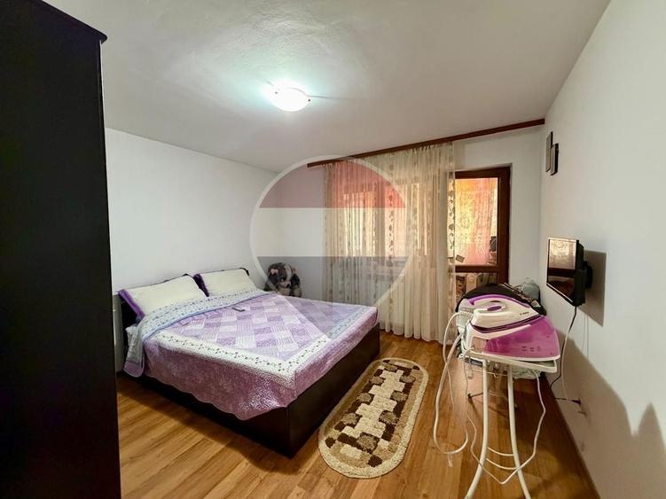 Casă individuală cu 4 camere cu Teren 720 Mp în Vânători