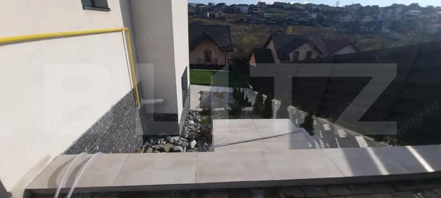 Casă cu 4 camere cu Teren 250 Mp în Hlincea