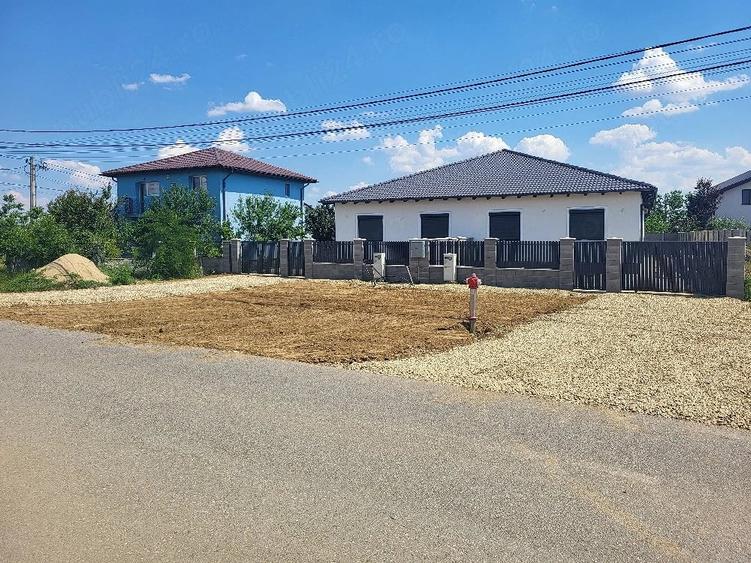 Casă cu Teren 370 Mp în Șag