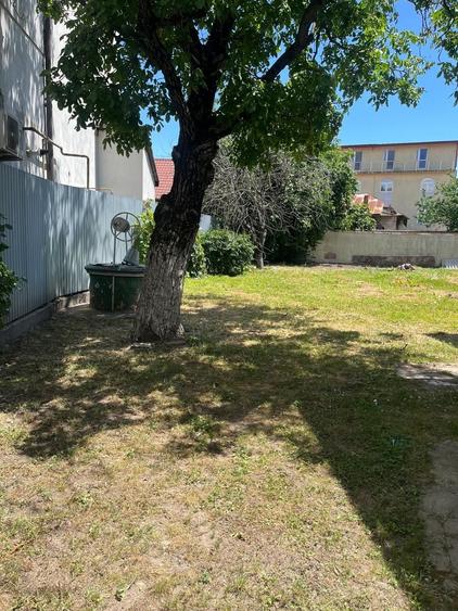 Casă cu 4 camere în Exterior Vest