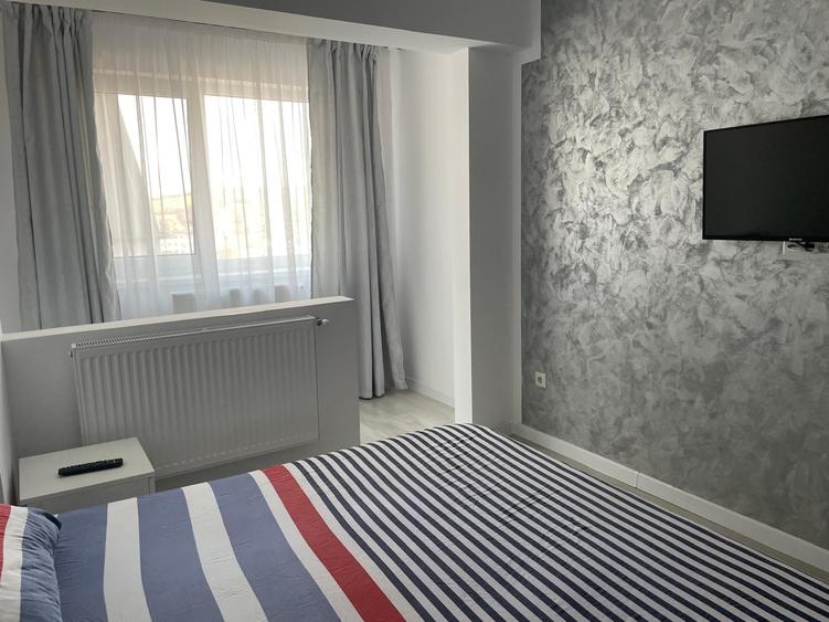 Apartament cu 3 camere decomandat, mobilat în Rediu