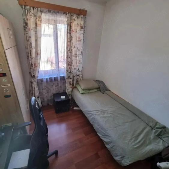 Apartament cu 5 camere decomandat în Exterior Vest