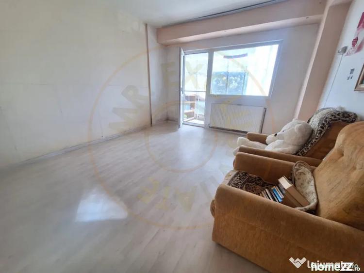 Apartament 3 camere, etaj 1, Costesti, Arges. 0% Comision - 12