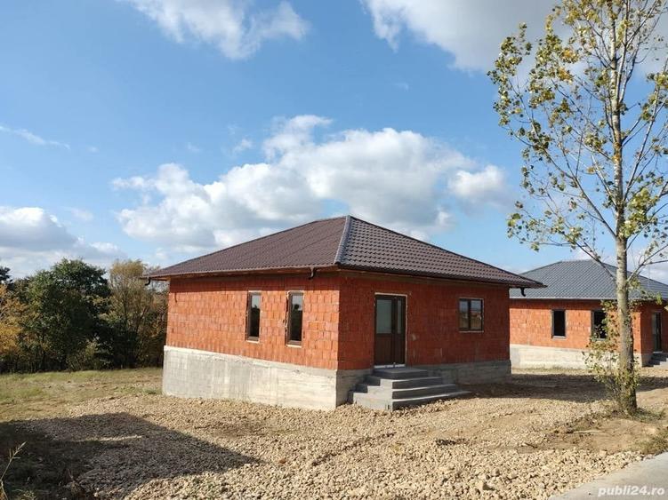 Casă cu 4 camere în Bicăcel