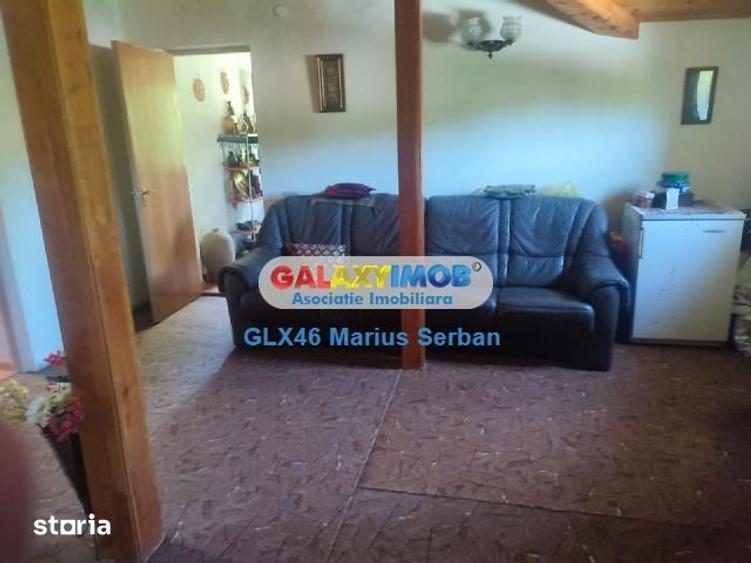 Casă cu 5 camere cu Teren 3657 Mp în Valea