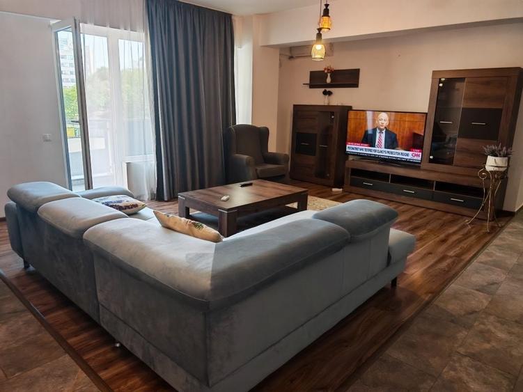 Apartament cu 2 camere semidecomandat în Dosu Bricii