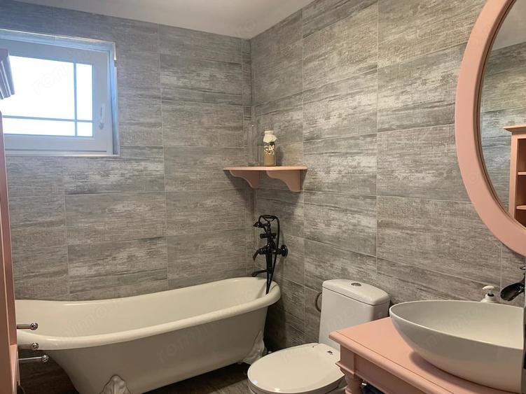 Casă cu Teren 250 Mp în Central