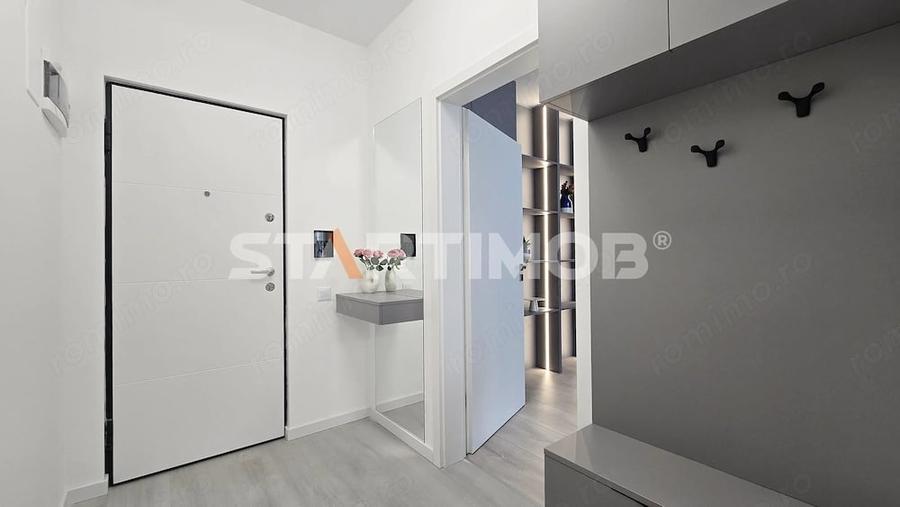 Apartament cu 2 camere decomandat în Tractorul