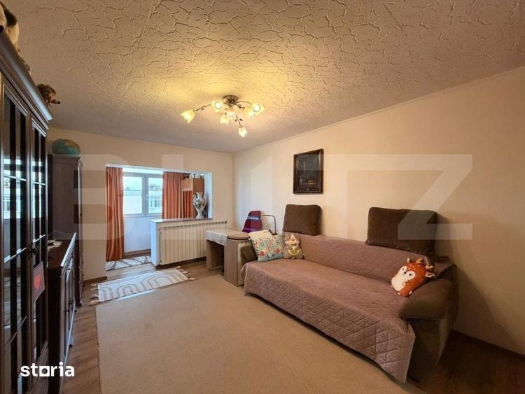 Apartament cu 2 camere decomandat în Craiovița Nouă