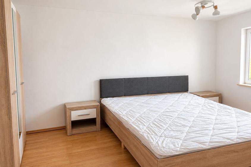 Apartament cu 3 camere semidecomandat, mobilat în Gheorgheni
