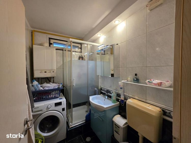 Apartament cu 3 camere decomandat în Deve