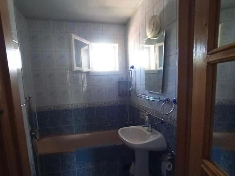 Apartament cu 2 camere decomandat în Ilișești