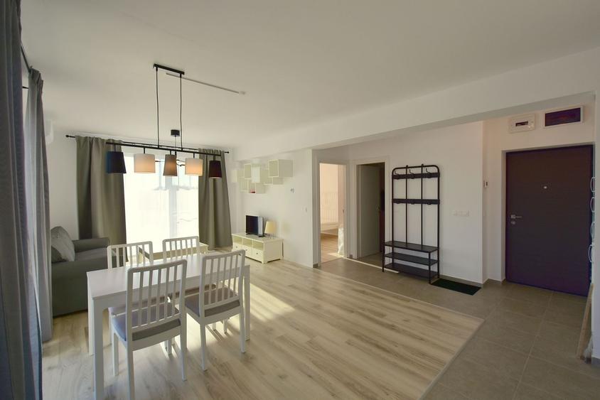 Apartament cu 2 camere semidecomandat, mobilat în Lipovei