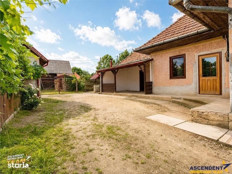 Casă cu 3 camere în Lunga
