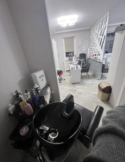 Spatiu comercial de vanzare/ salon de infrumusetare la cheie, gata de preluare - 3